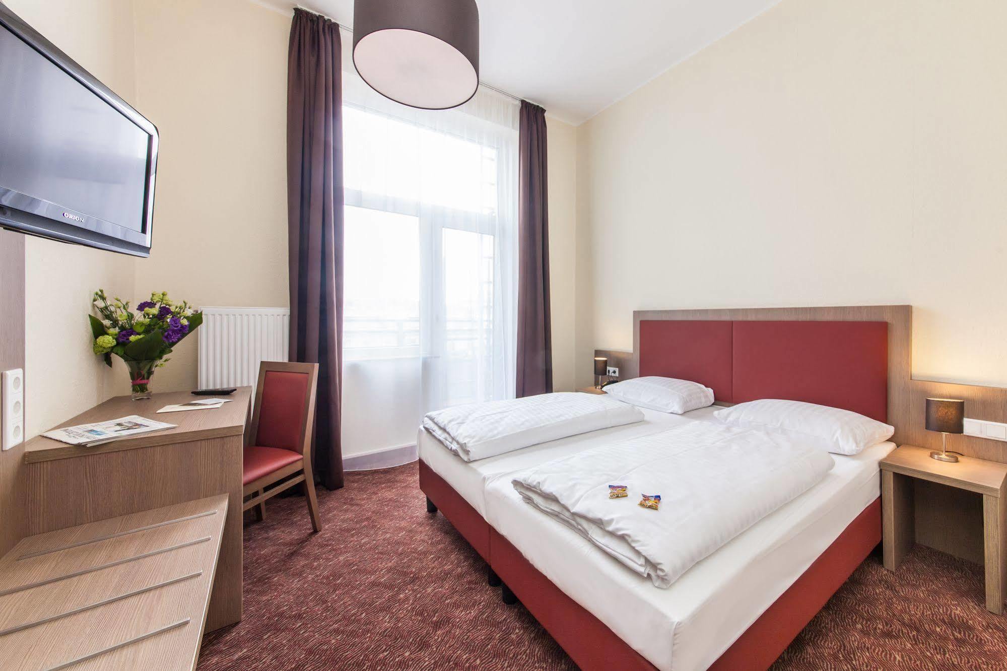 Hotel Maxim Duesseldorf City Extérieur photo